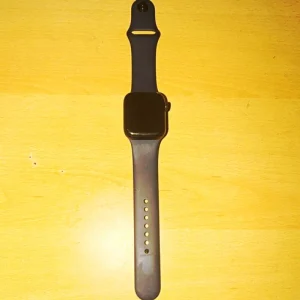 Apple Watch SE 3 2025 40mm Aluminium Black 32GB Black Silicone Band